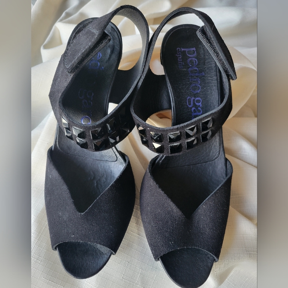 NWOT, PEDRO GARCIA, Black Suede Heel, 38 1/2